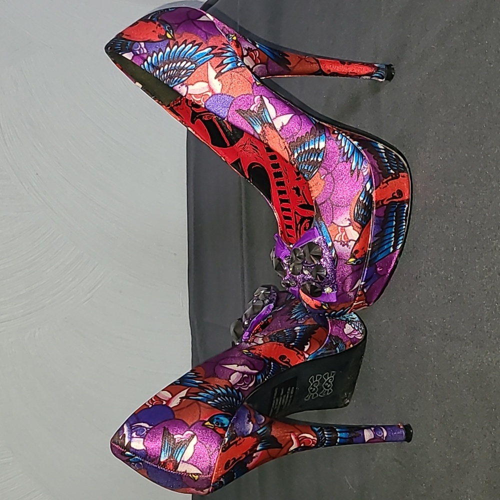 Sexy Heels Iron Fist pumps